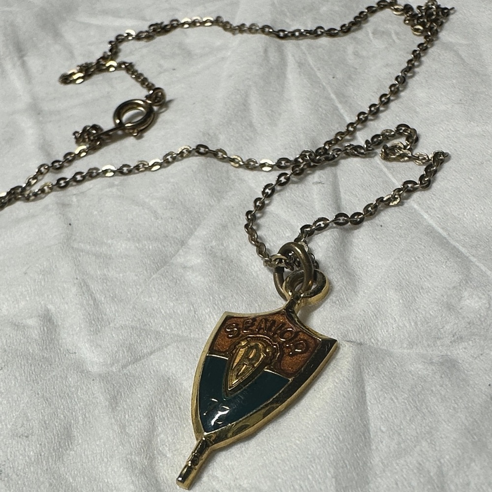 Vintage Jostens senior scholastic key Pendant Necklace - Picture 3 of 8
